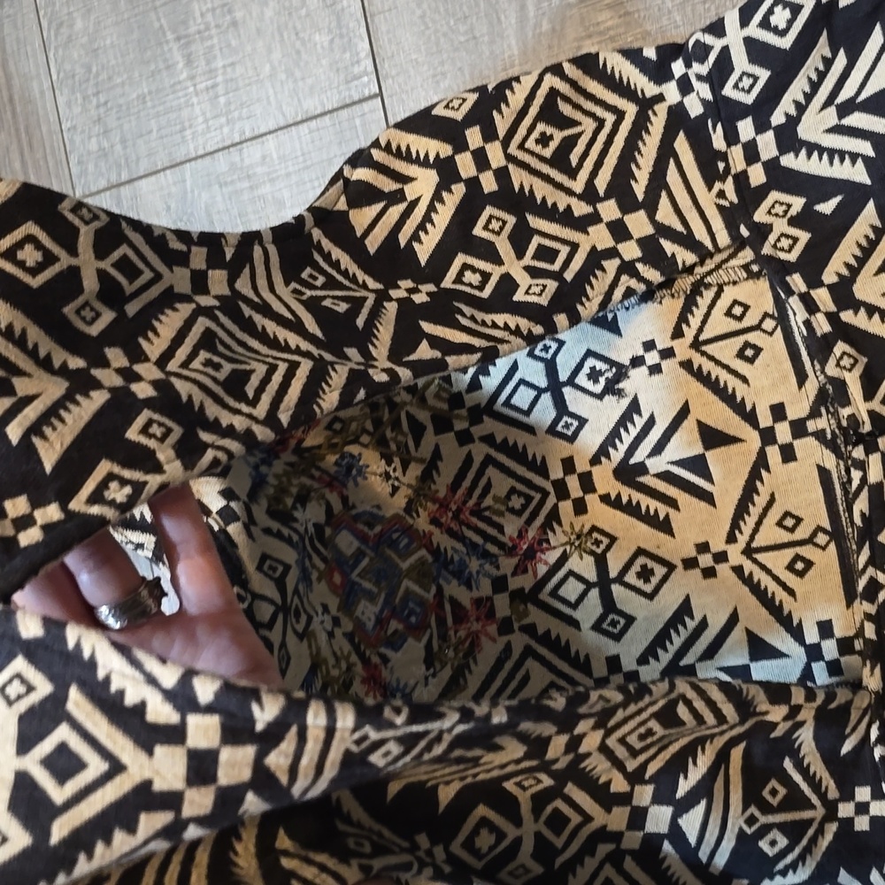 Luster Tribal Print Sleeveless Mini Dress. Size L. - Picture 6 of 16